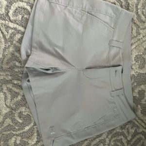 Womens size 8 Under armour shorts
